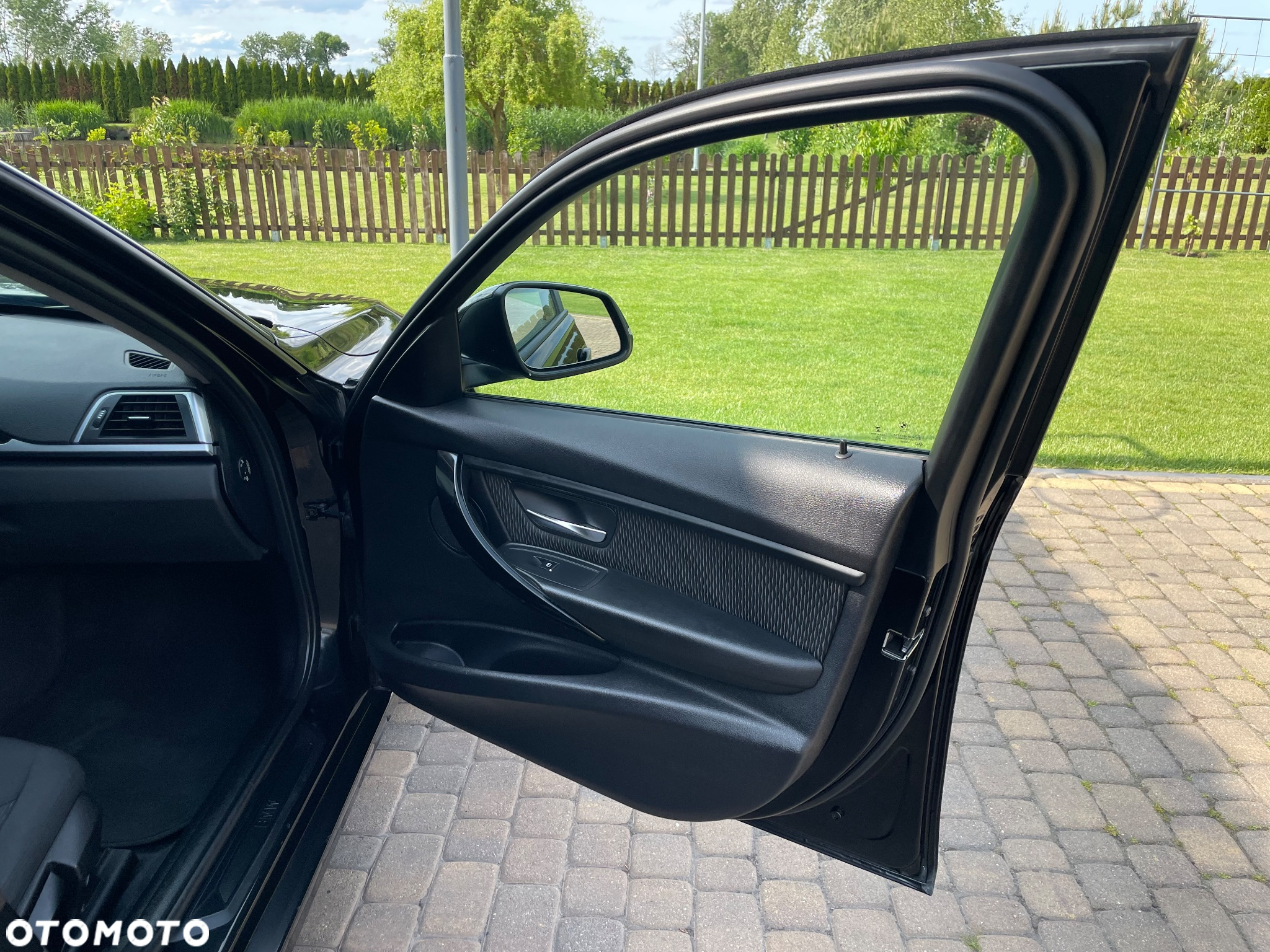 BMW Seria 3 - 32