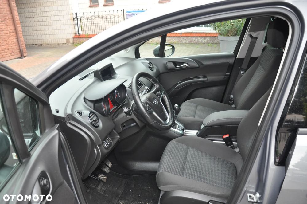 Opel Meriva - 11