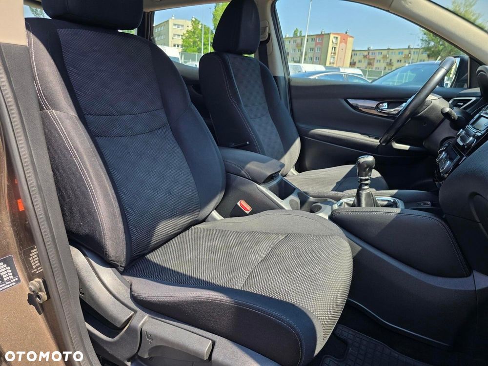 Nissan Qashqai 1.2 DIG-T Acenta EU6 - 16