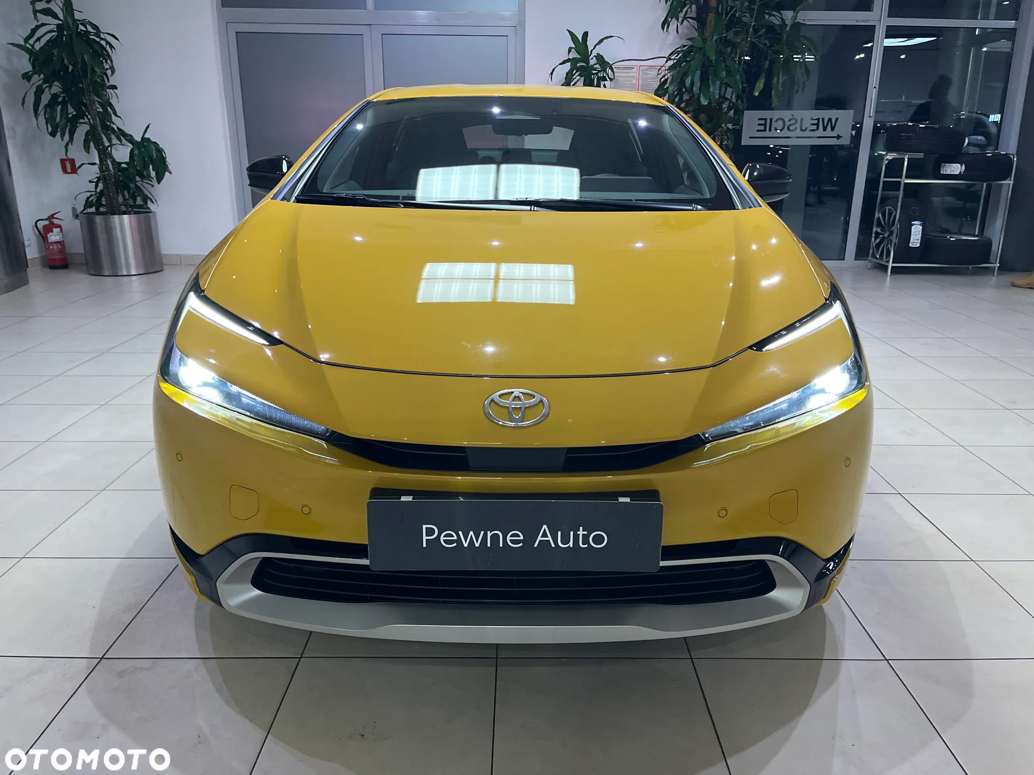 Toyota Prius - 5