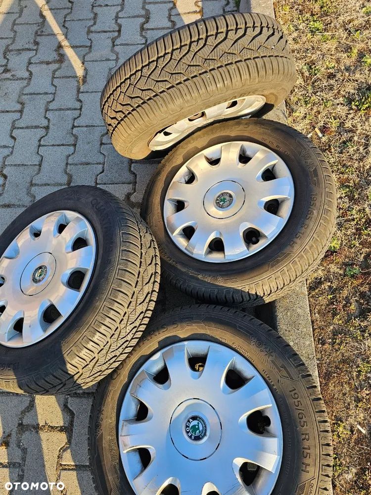 Skoda Octavia 1.6 Combi Ambiente - 13