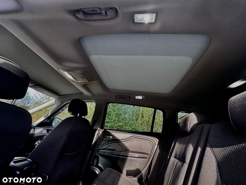 Opel Zafira - 19
