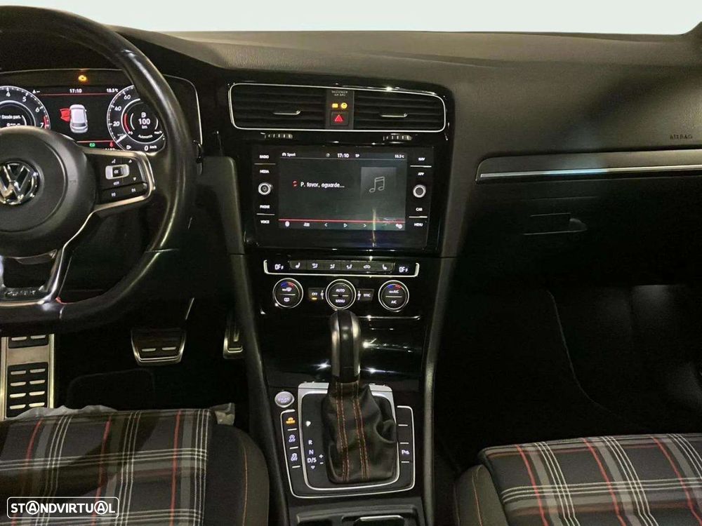 VW Golf 2.0 TSI GTI DSG Performance - 10