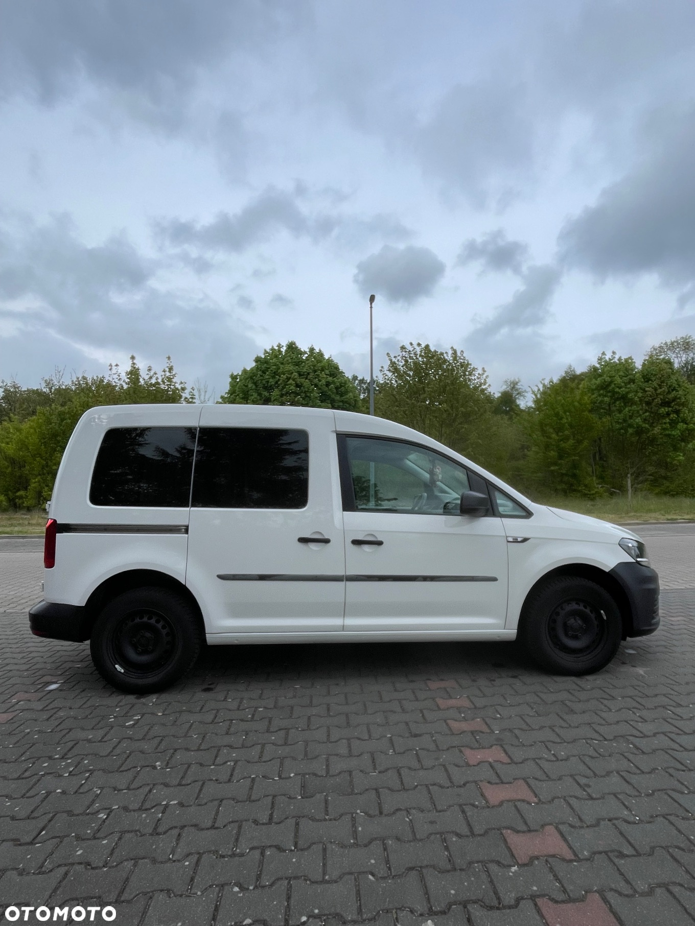 Volkswagen Caddy 1.0 TSI - 10