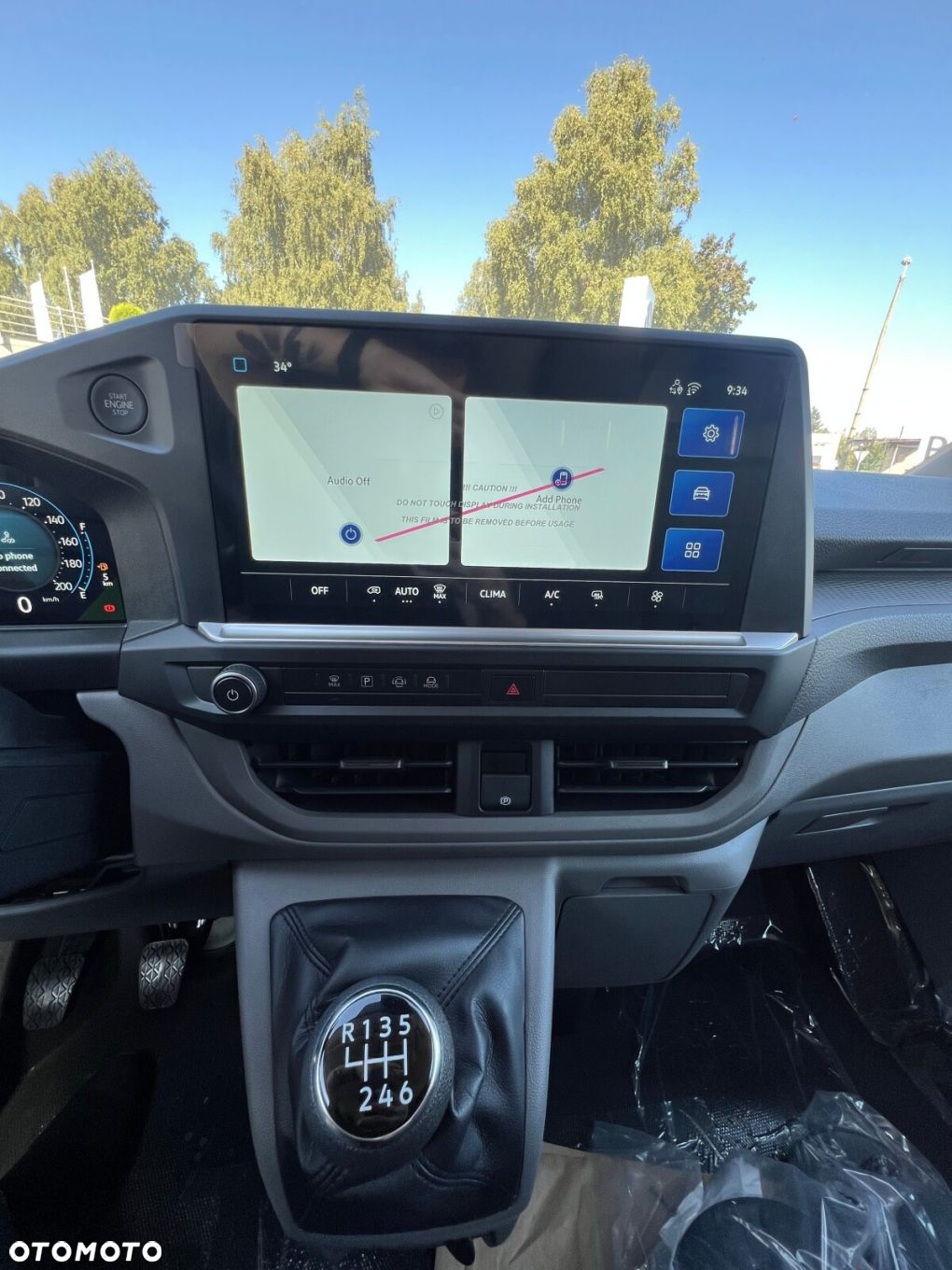 Volkswagen Transporter Furgon silnik: 2,0 l TDI 150 KM / skrzynia biegów: 6-biegowa manualna rozstaw osi: 3500 mm - 13
