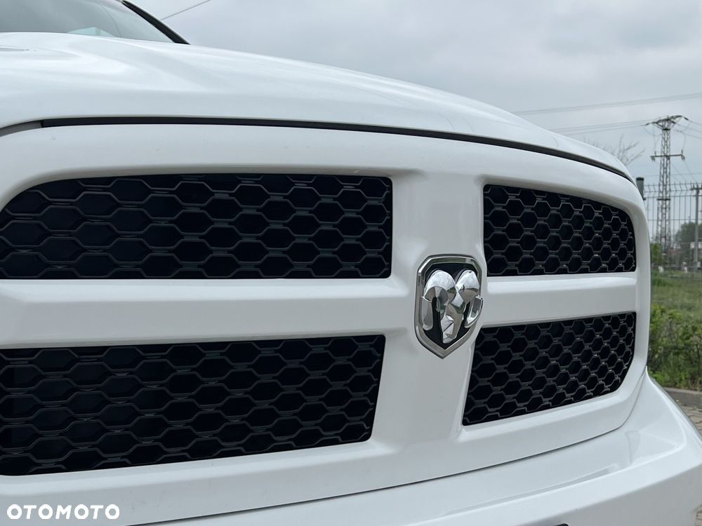 Dodge RAM - 16