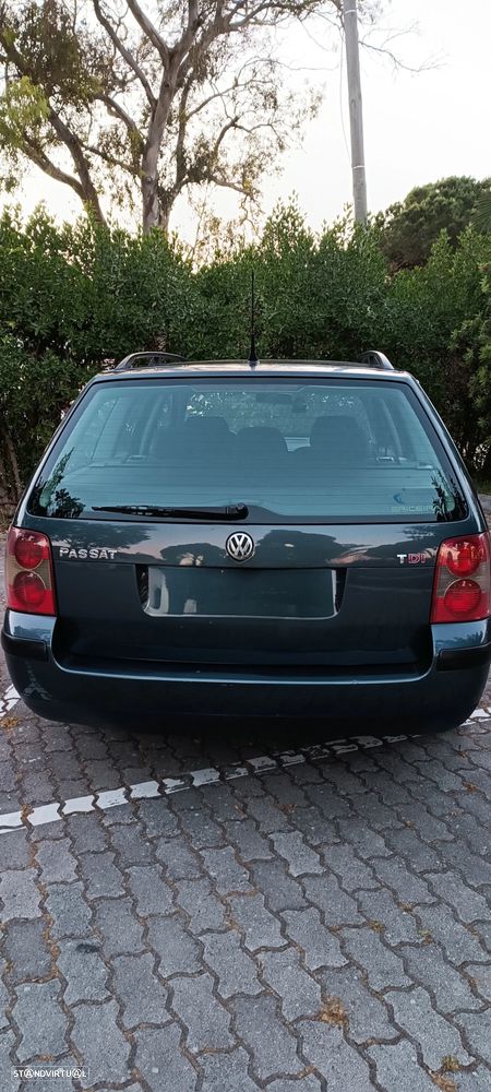 VW Passat Variant 1.9 TDi Confortline - 3