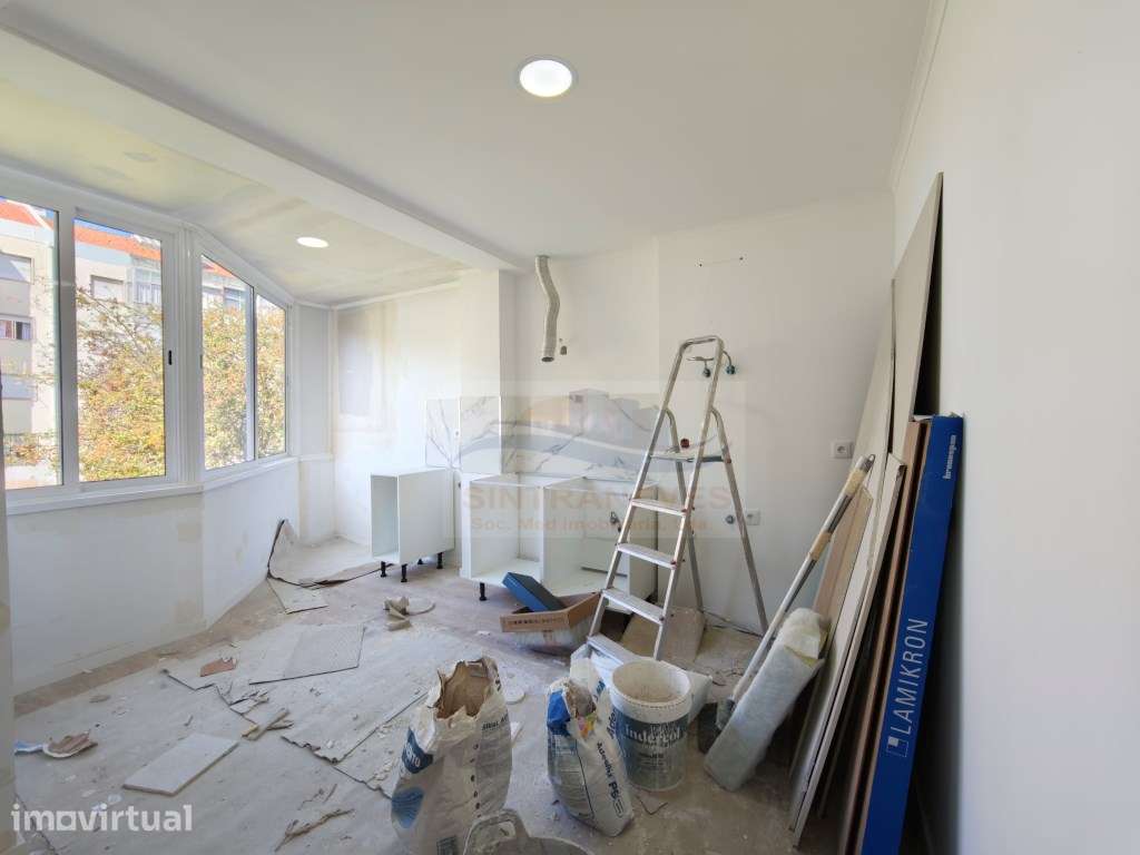 T3 totalmente remodelado numa das melhores zonas da Amadora - Grande imagem: 3/9