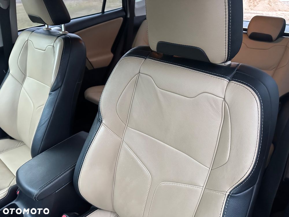 Toyota RAV4 2.2 D-4D 4x4 Edition S - 12