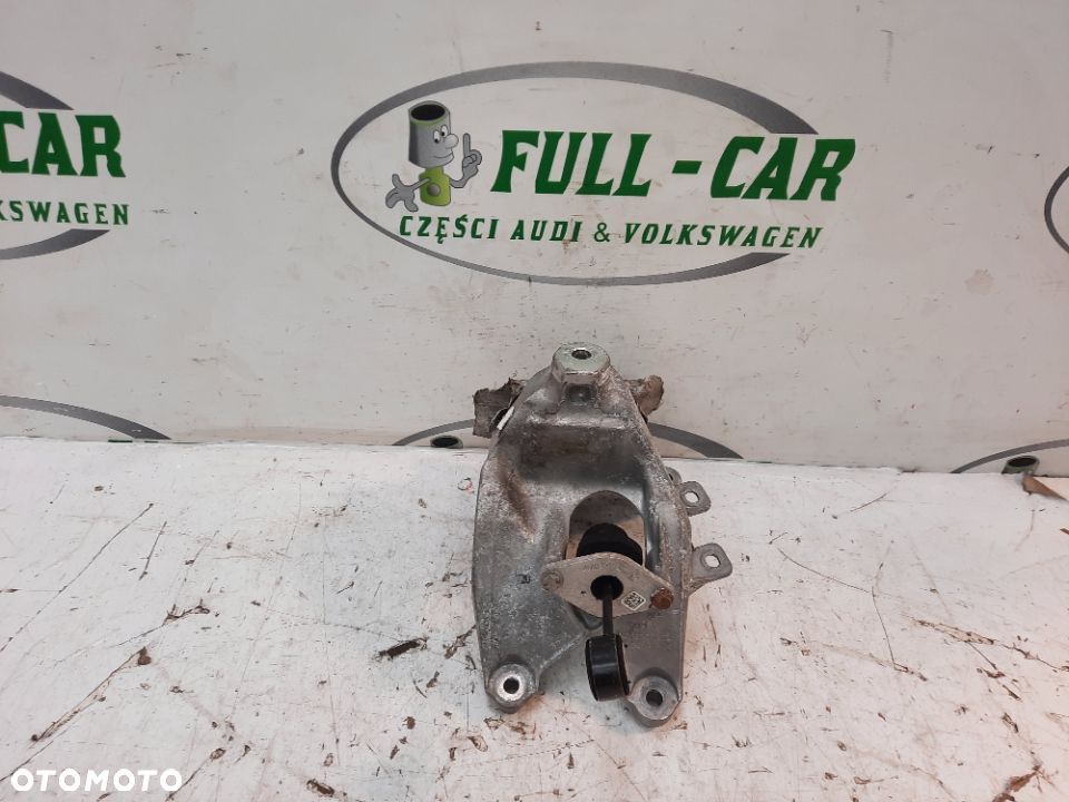AUDI A4 B9 A5 ŁAPA WSPORNIK SILNIKA 4M0199308BL - 1