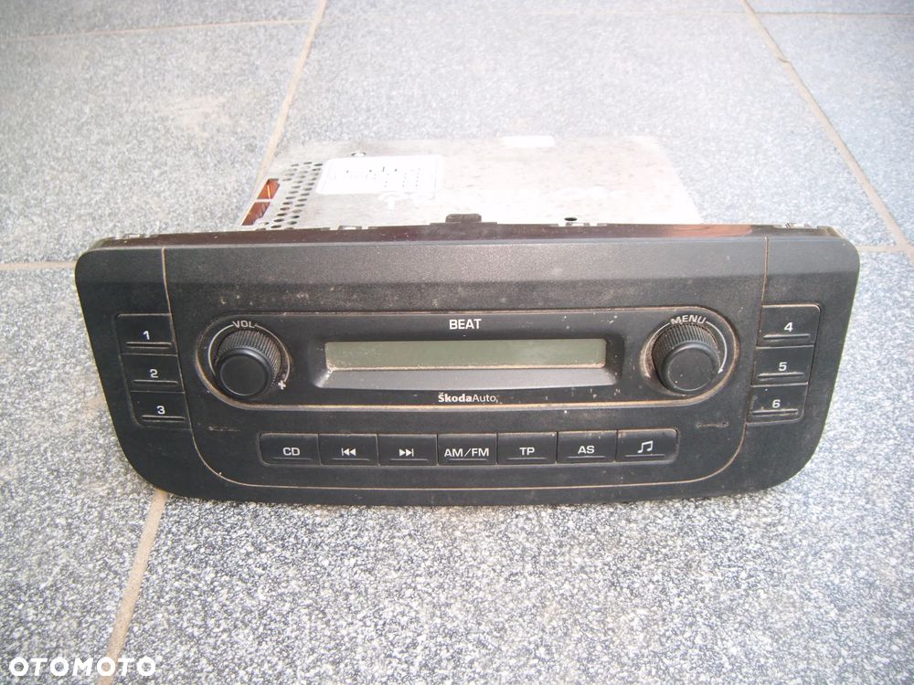 skoda praktik - roomster 08r radio  fabryczne 5j0035152 - 1