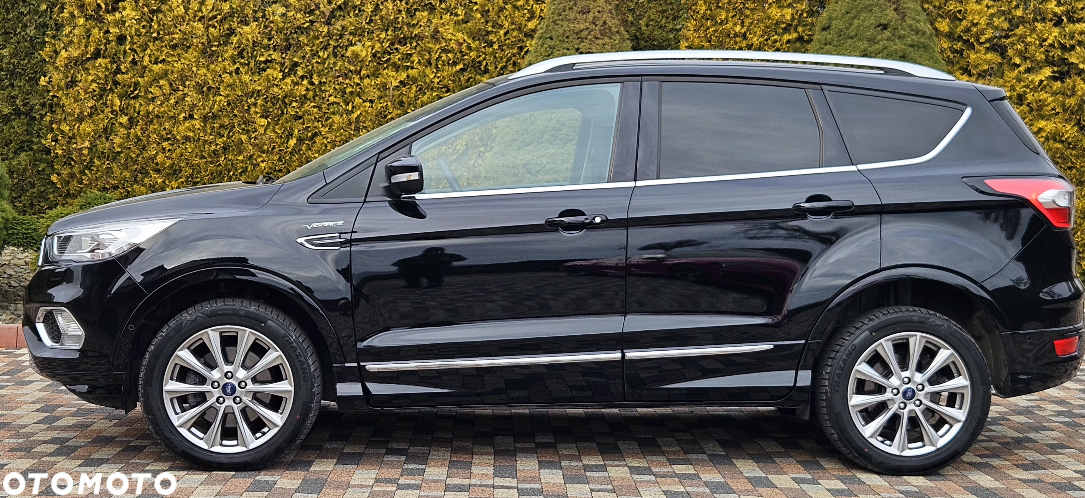 Ford Kuga 2.0 TDCi 4x4 Vignale - 12