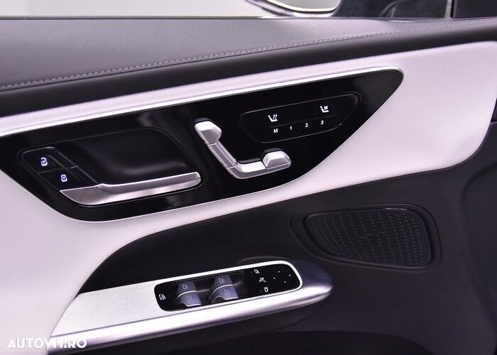 Mercedes-Benz GLC Coupe 300 e 4MATIC - 12