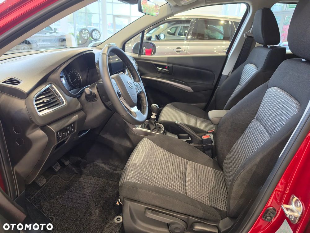 Suzuki S-Cross - 11