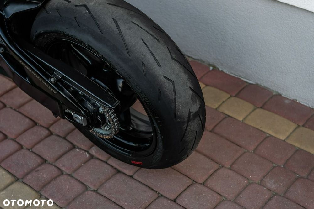 Honda CBR - 8