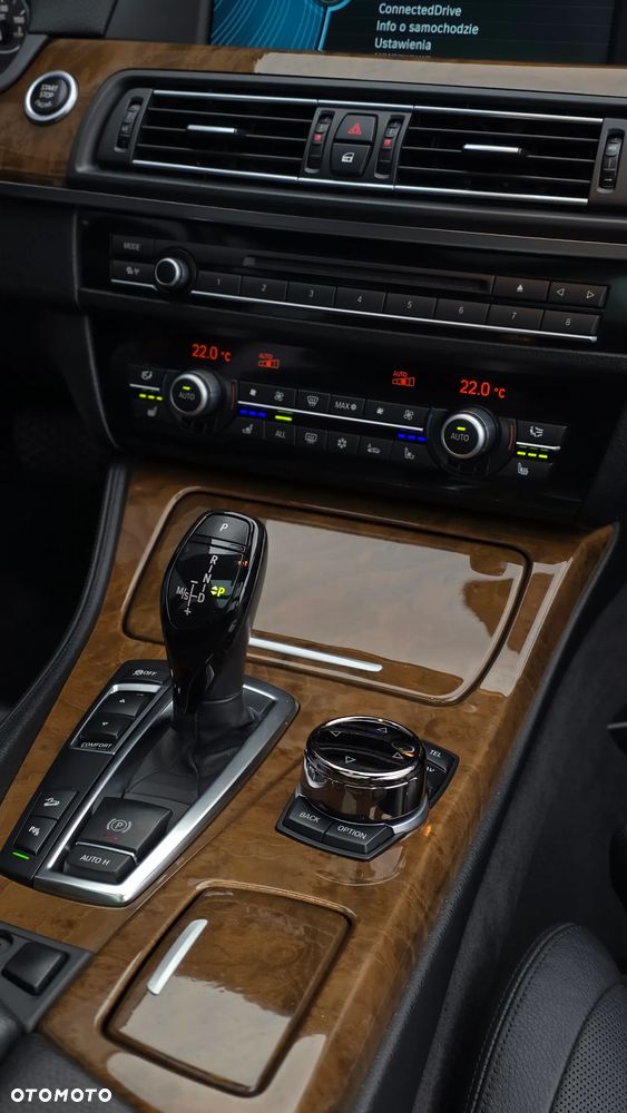 BMW Seria 5 535d xDrive - 16