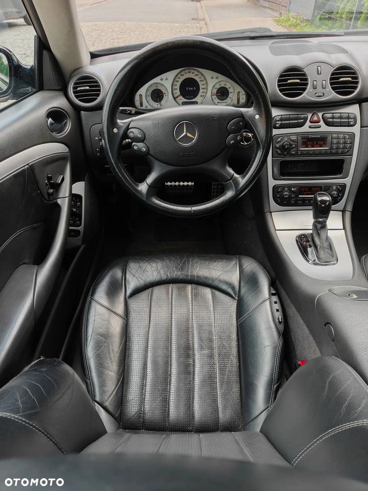 Mercedes-Benz CLK - 21