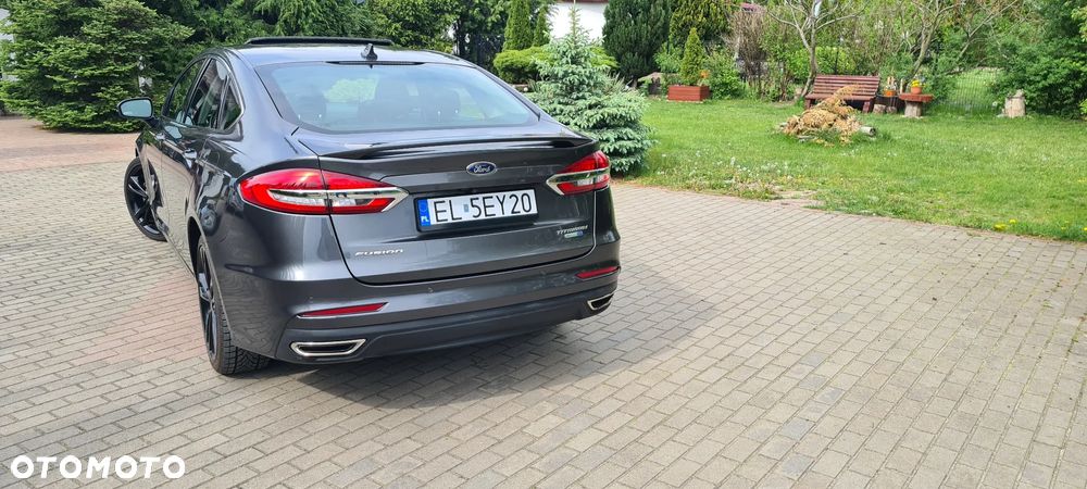 Ford Fusion 2.0 EcoBoost Titanium - 4