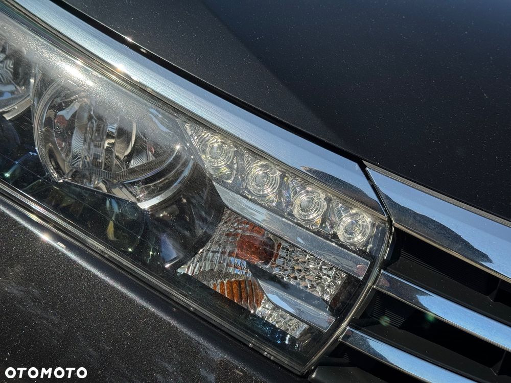 Toyota Corolla 1.6 Active EU6 - 19