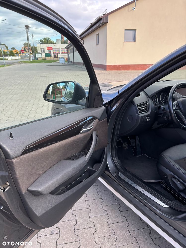 BMW X1 sDrive20d EfficientDynamics Edition xLine - 13