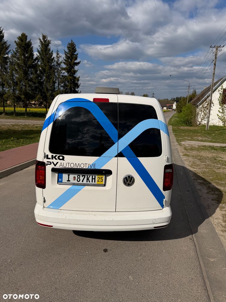 Volkswagen Caddy - 10