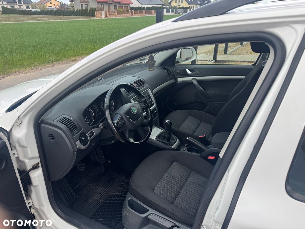 Skoda Octavia 1.6 TDI Elegance - 8