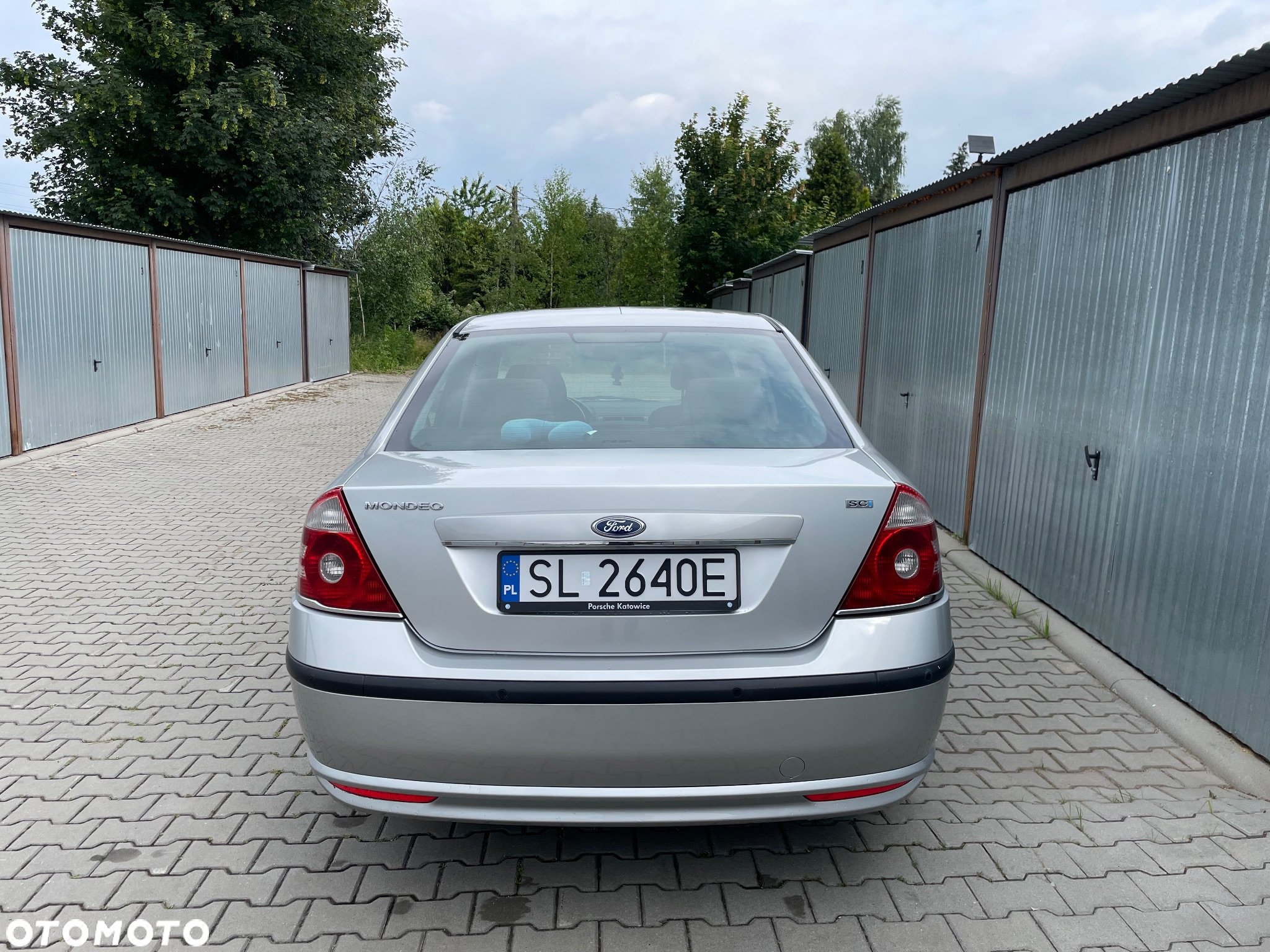Ford Mondeo 1.8 Ghia - 6