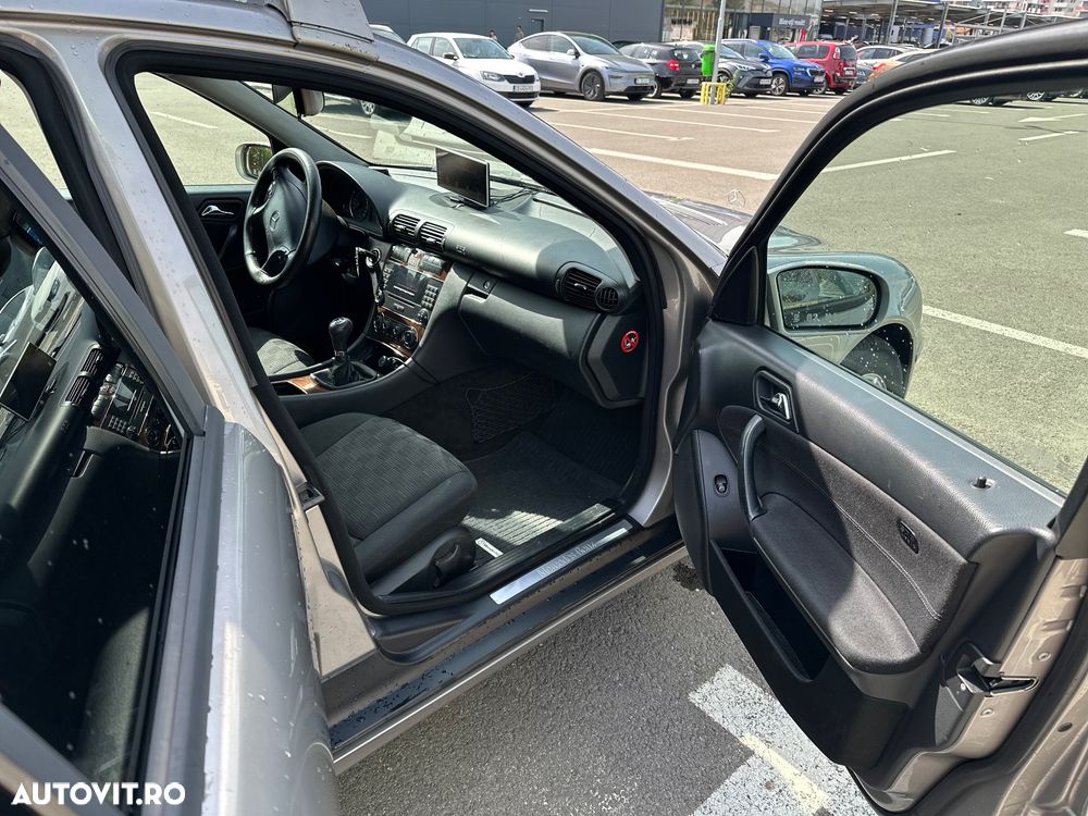 Mercedes-Benz C 220 CDI - 9