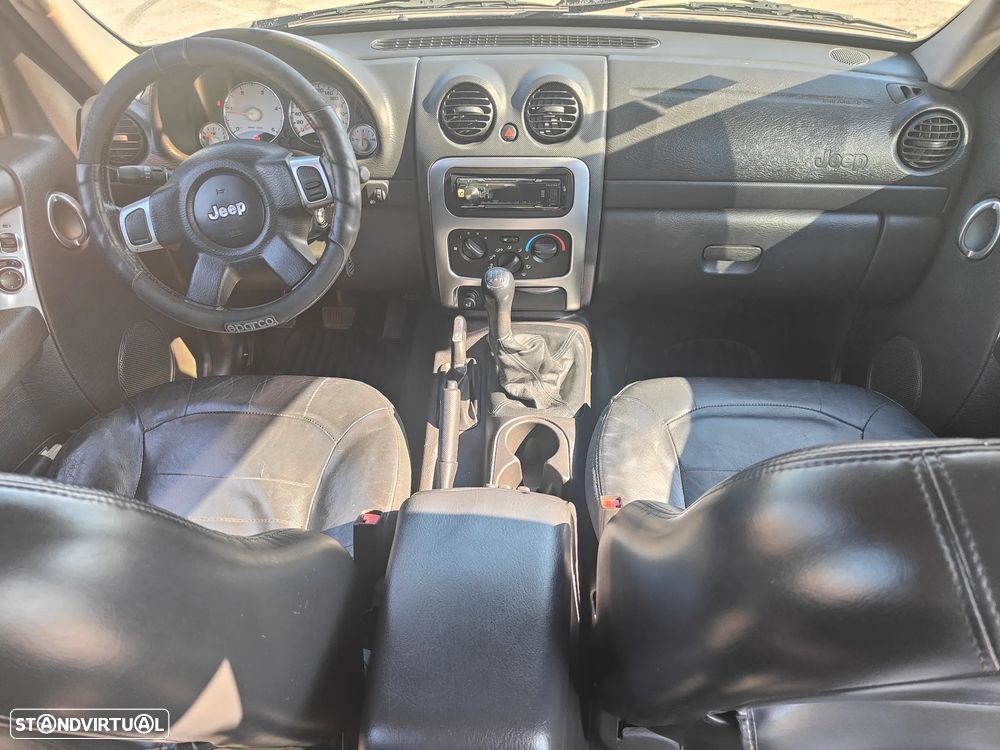 Jeep Cherokee 2001 photo 5