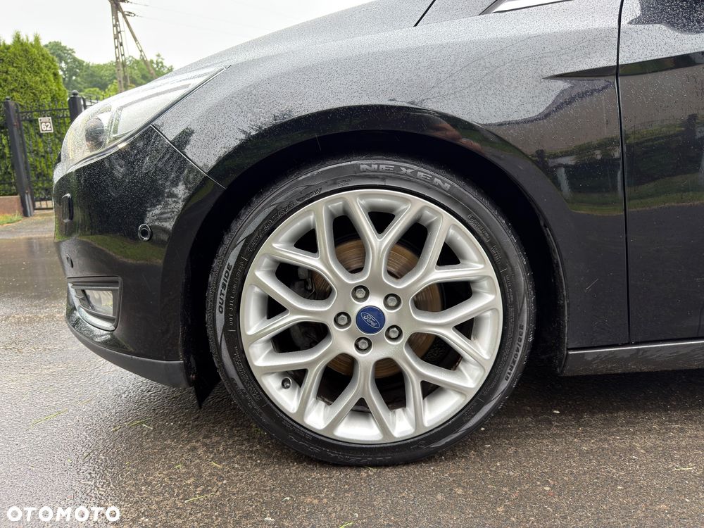 Ford Focus 2.0 TDCi DPF Start-Stopp-System Titanium - 19