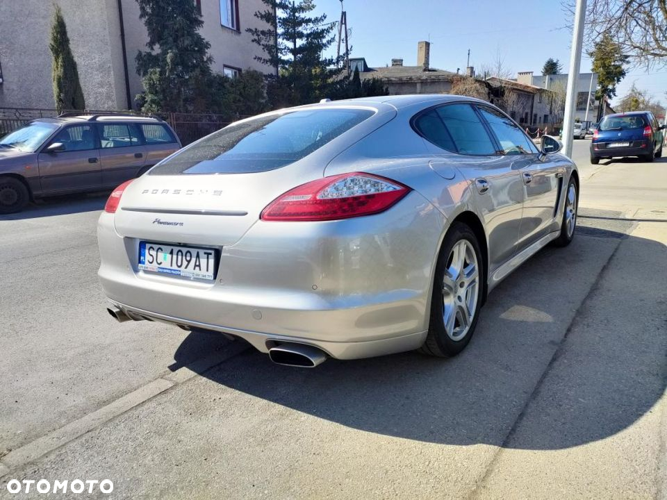 Porsche Panamera - 3