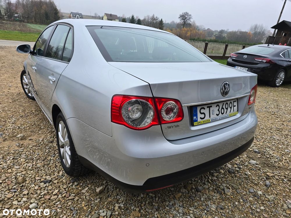 Volkswagen Jetta 1.4 TSI Comfortline - 10