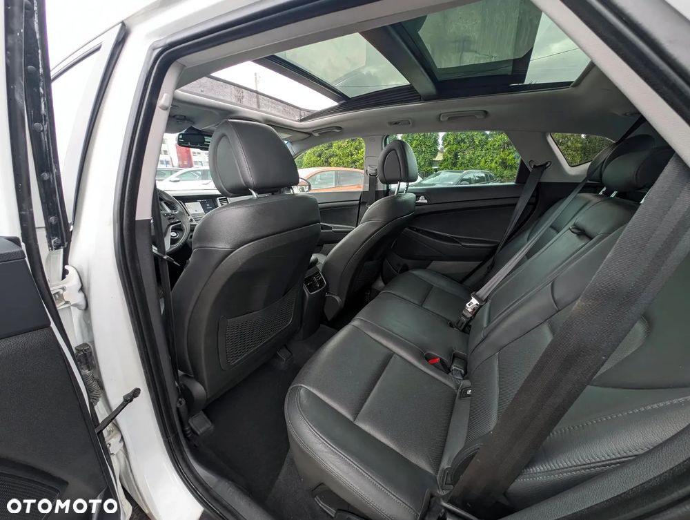 Hyundai Tucson blue 1.7 CRDi 2WD DCT Premium - 16