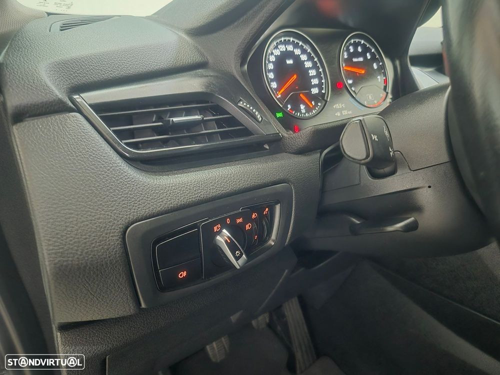 BMW 216 Gran Tourer i 7L Line Luxury - 10