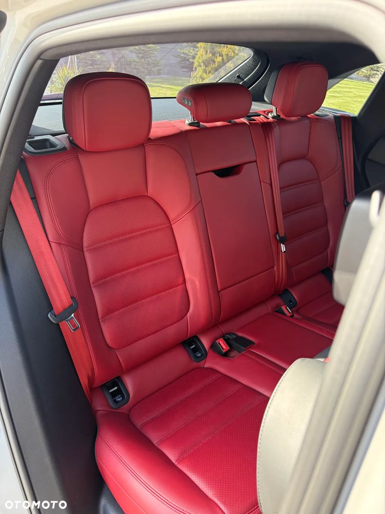 Porsche Macan ver-s - 26