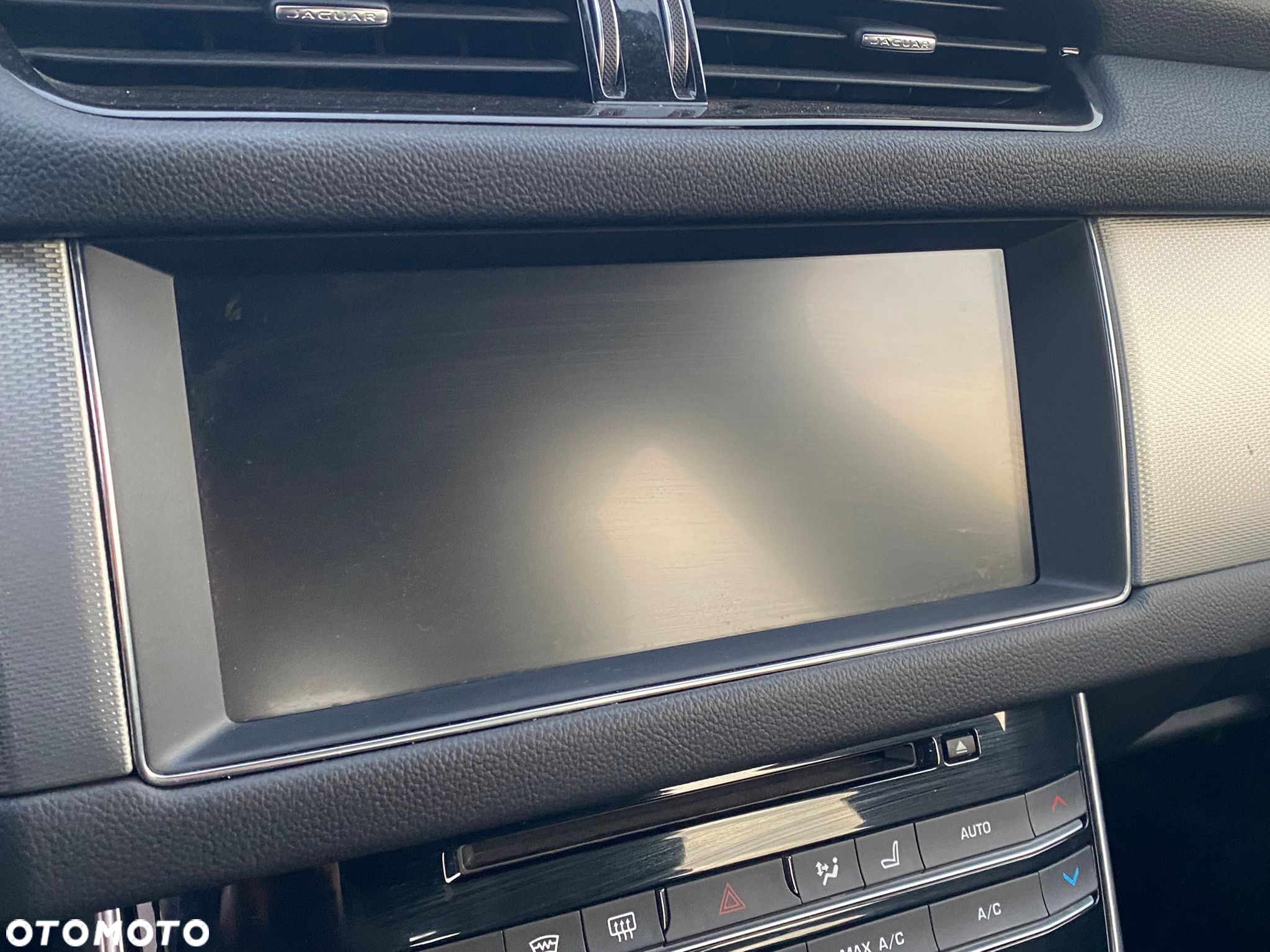 Jaguar XF 3.0 TDV6 S - 21