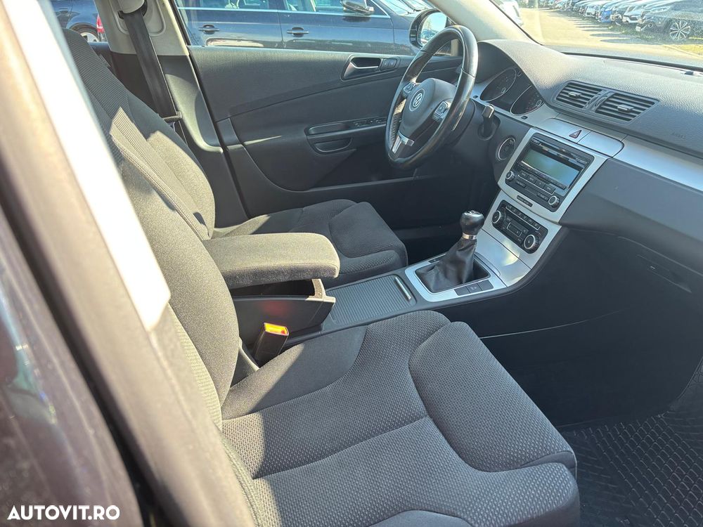 Volkswagen Passat - 7