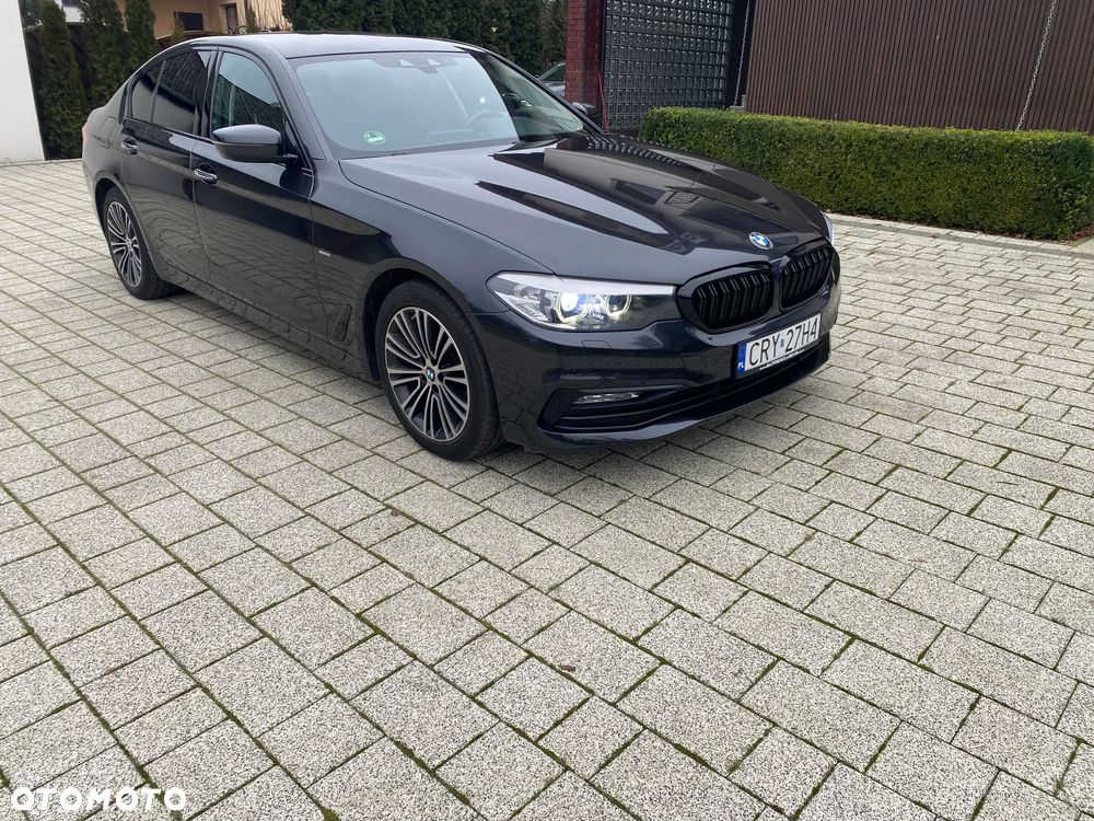 BMW Seria 5 520d Sport Line - 2