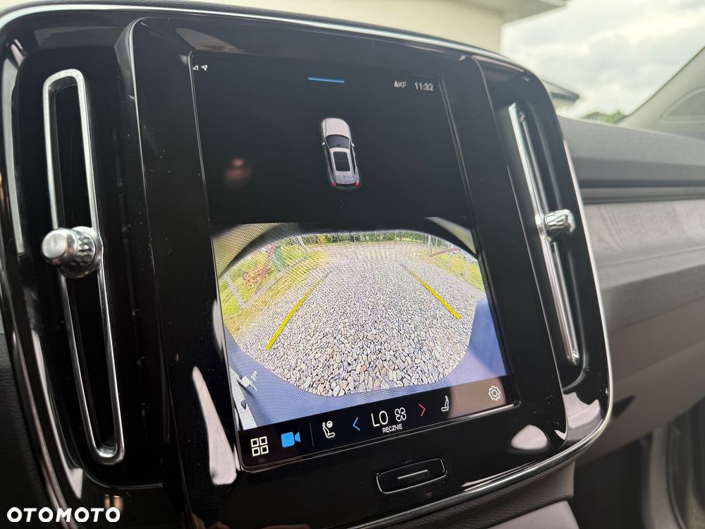Volvo XC 40 B5 AWD Ultimate Dark - 21