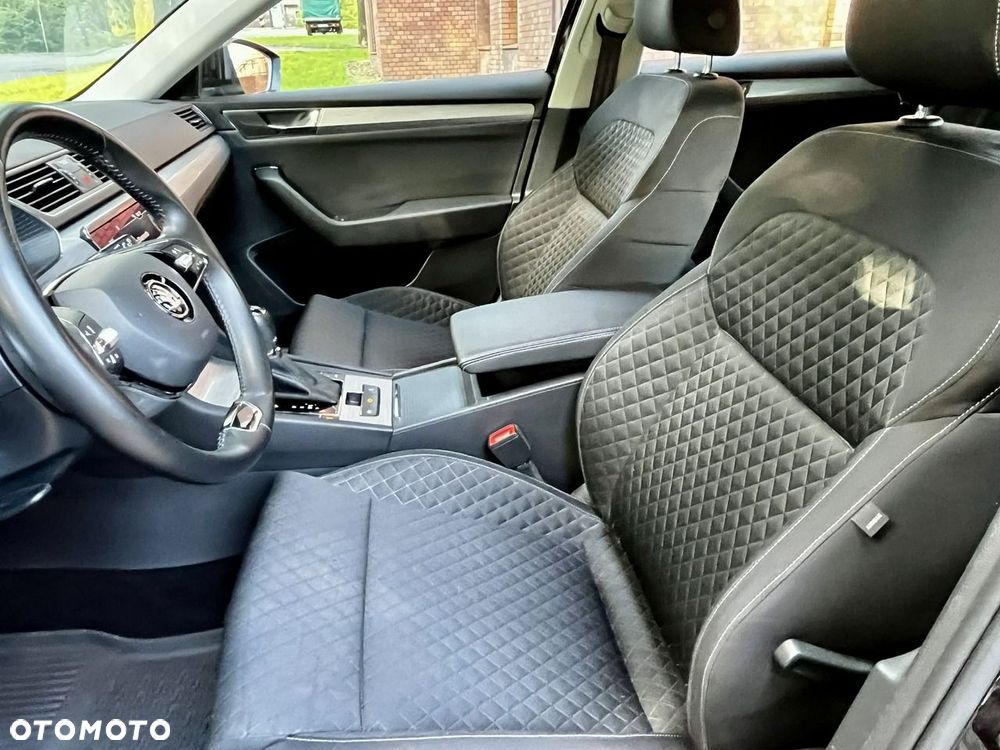 Skoda Superb 2.0 TDI SCR Ambition DSG - 24