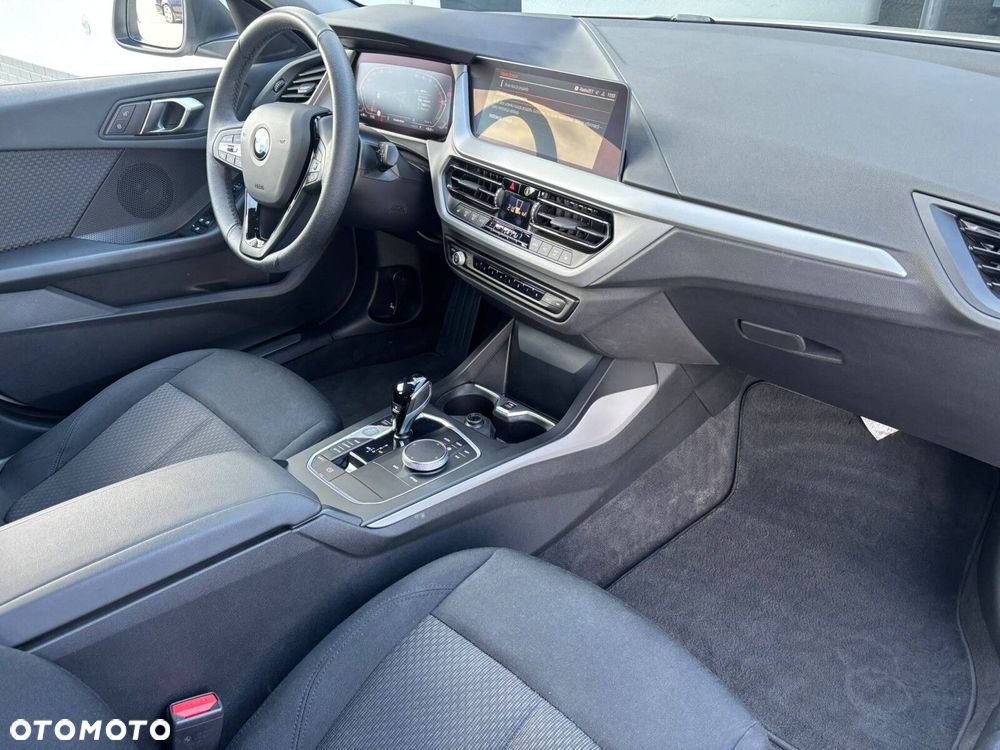 BMW Seria 1 118i Advantage - 38