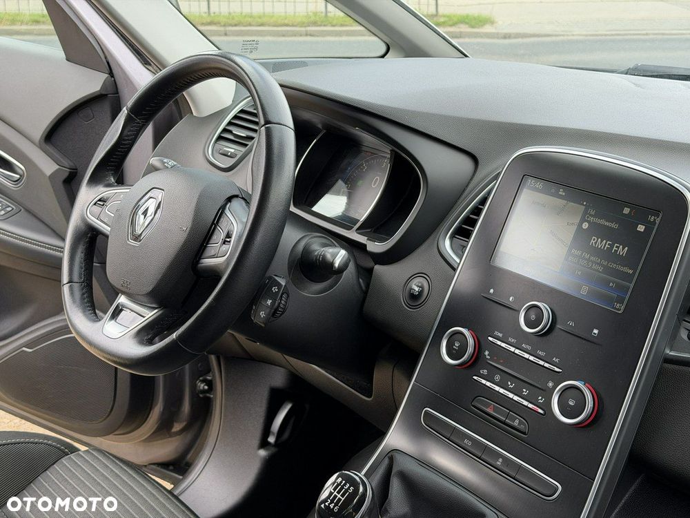 Renault Scenic - 15