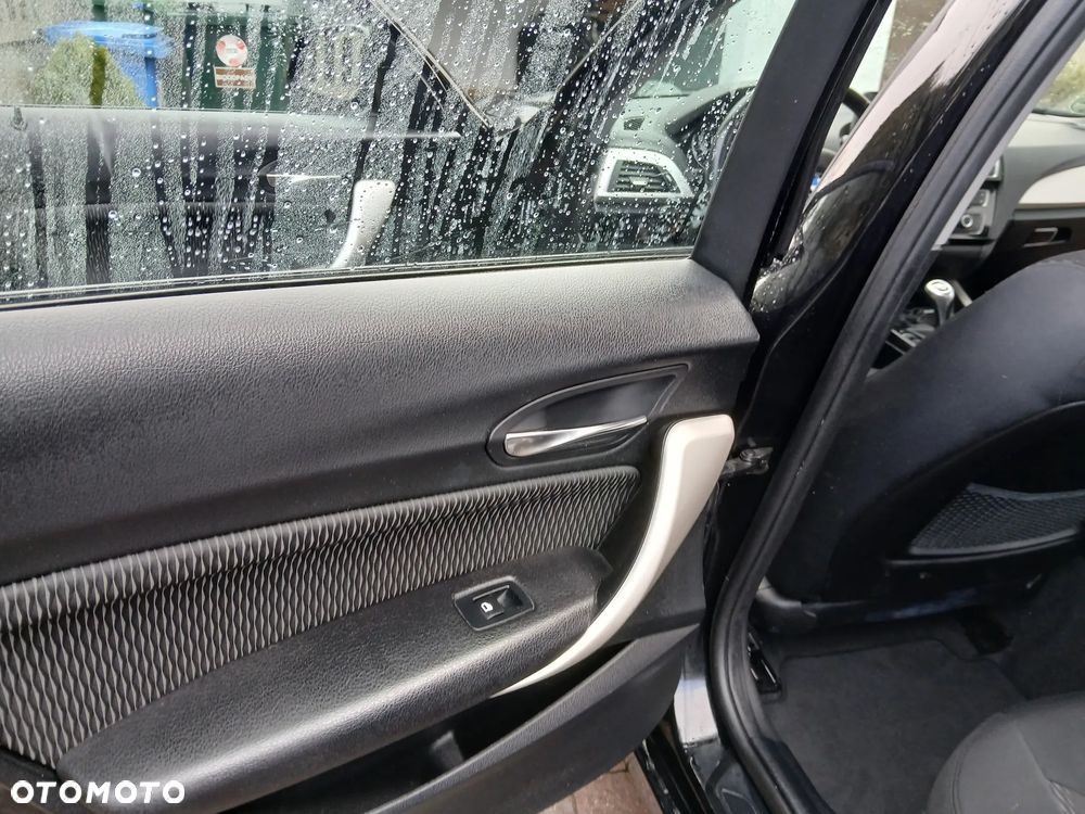 BMW Seria 1 116i Advantage - 11