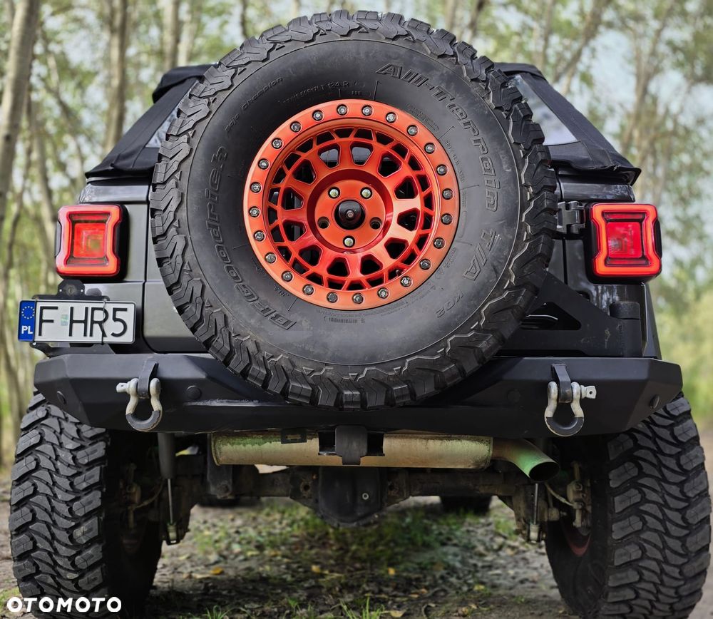 Jeep Wrangler - 2
