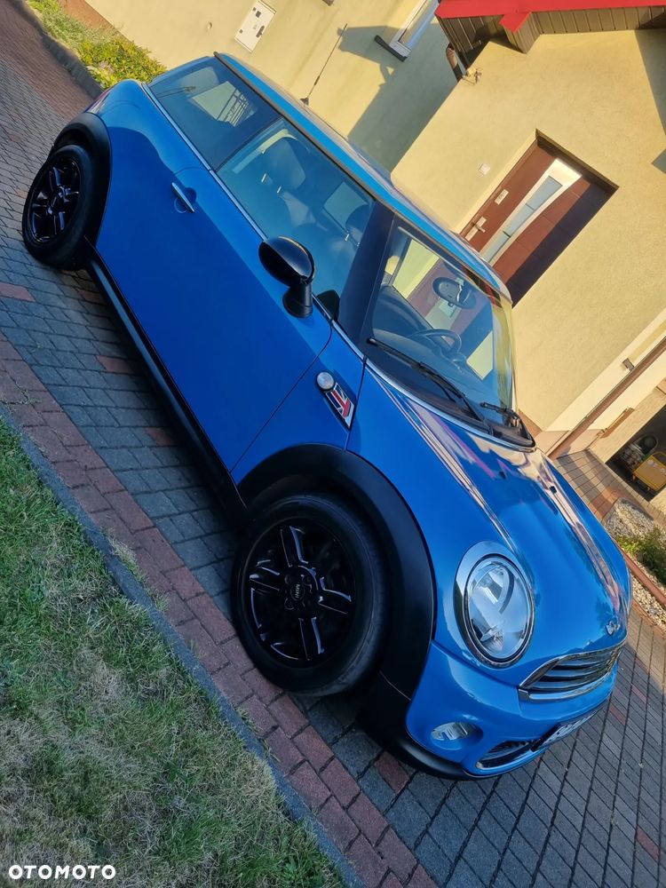 MINI ONE Standard - 8