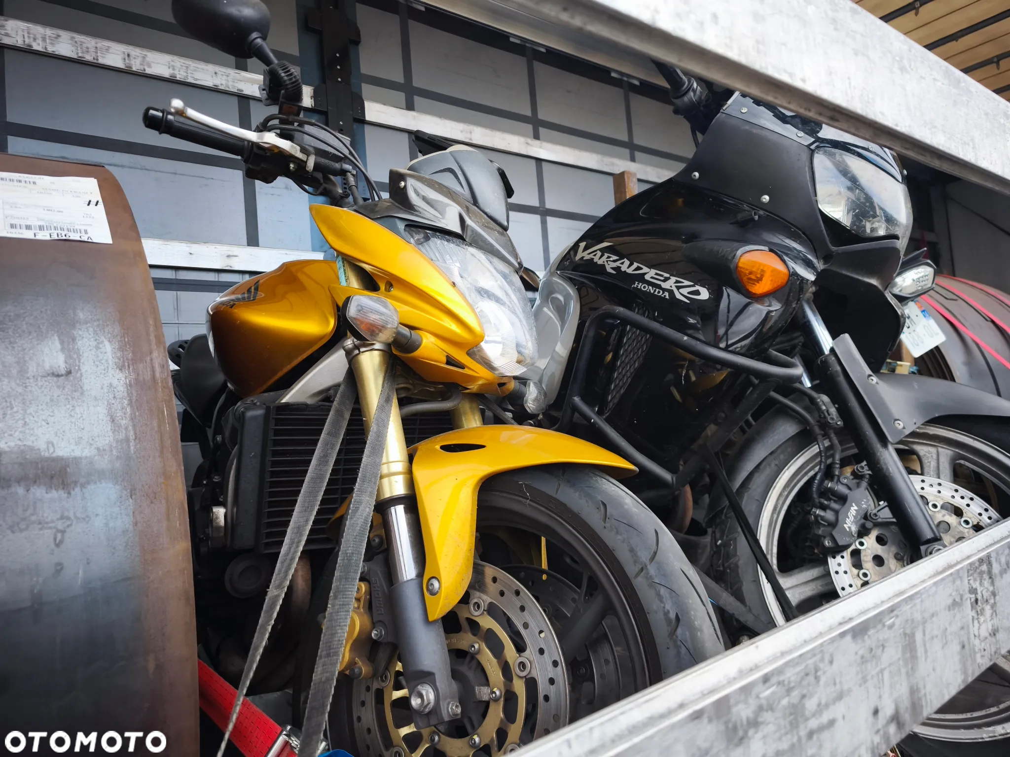 Honda Hornet - 29