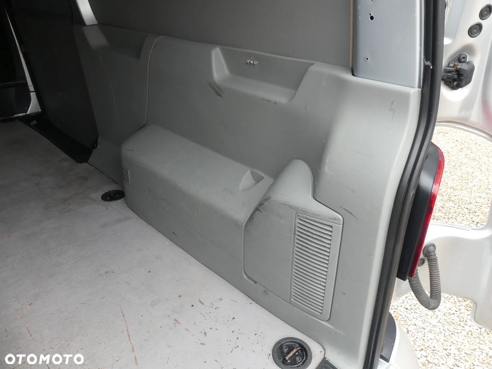 Volkswagen Transporter - 17