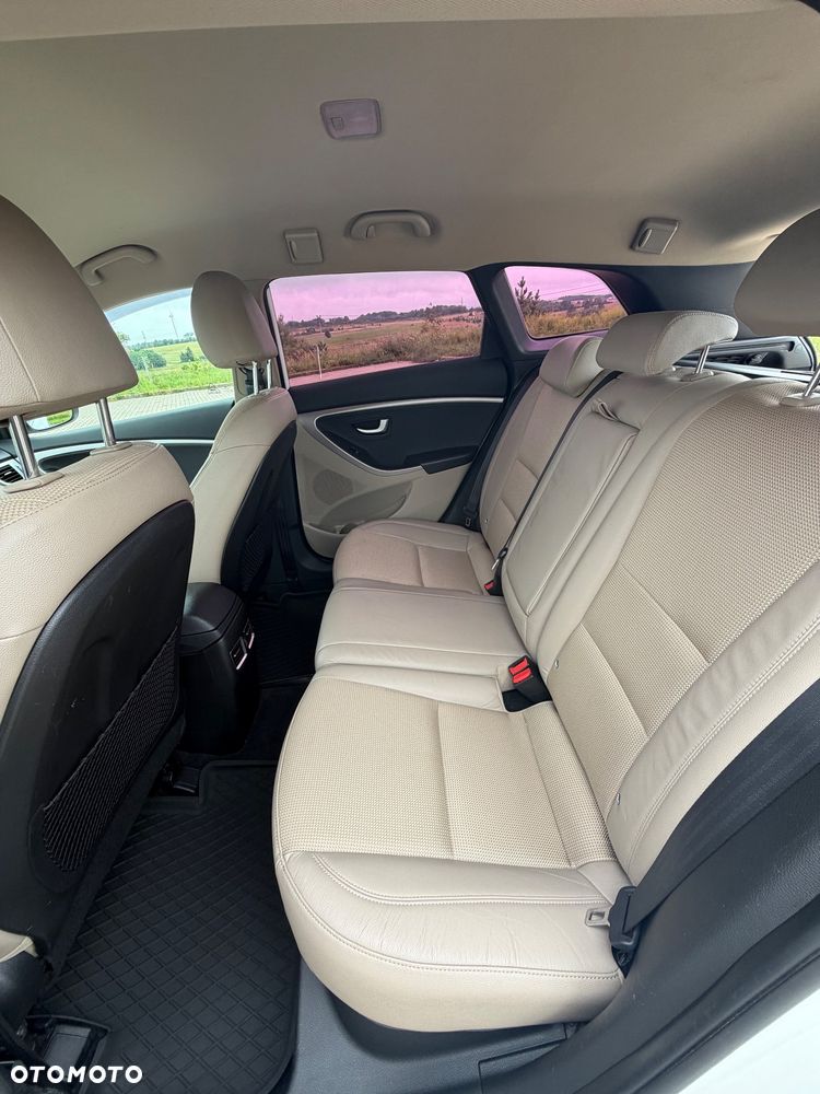 Hyundai i30 1.6 Premium - 16