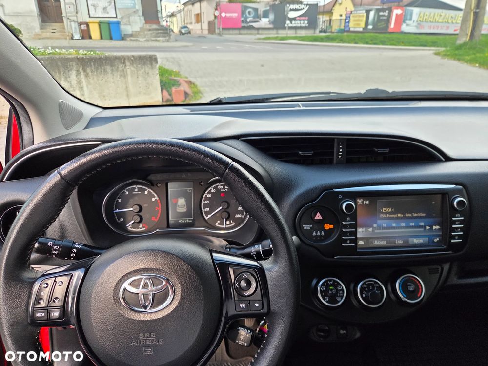 Toyota Yaris 1.0 VVT-i - 8