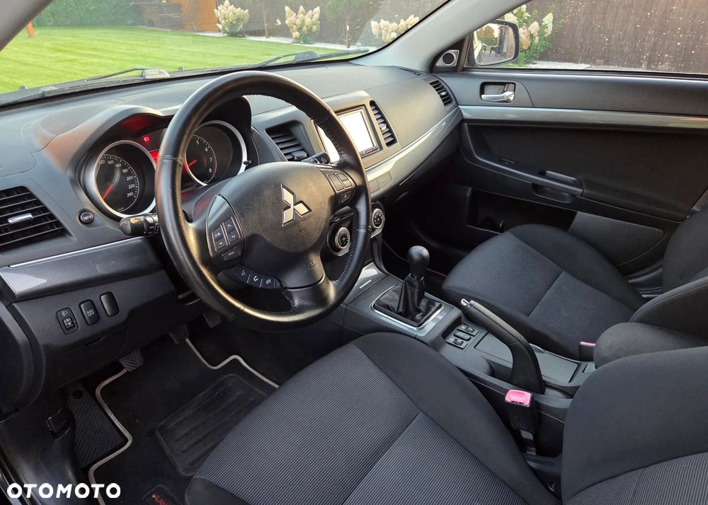Mitsubishi Lancer - 17